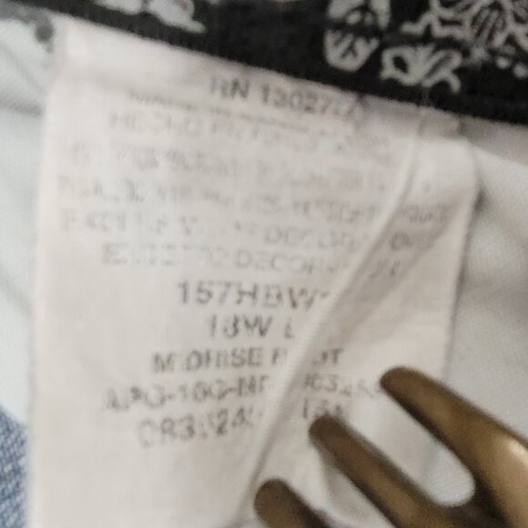 Riders by Lee Jeans Women's 18W Long Blue 5 Pocket Mid Rise Boot Cut Stretch - Picture 4 of 15